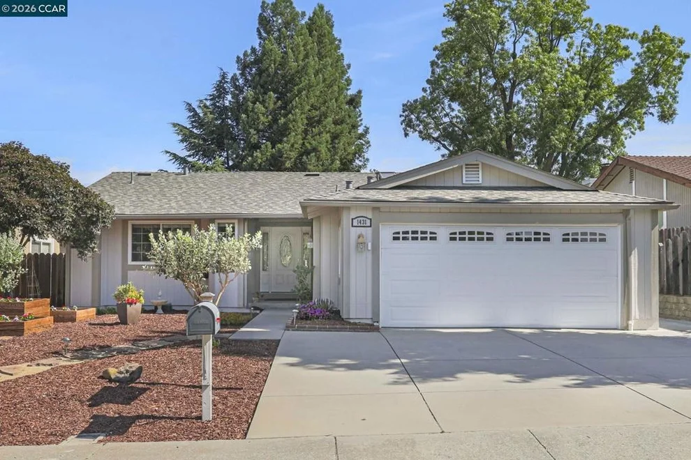 Unit for sale at 1431 Ridgewood Dr, Martinez, CA 94553
