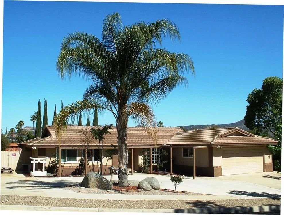 Unit for sale at 1872 Craigmore Ave, Escondido, CA 92027