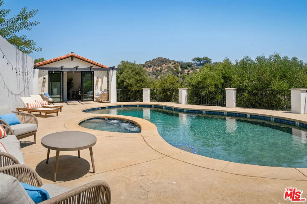 Unit for sale at 8171 Tianna Road, Los Angeles, CA 90046