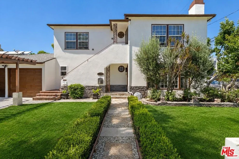 Unit for sale at 11241 Peach Grove Street, North Hollywood, CA 91601