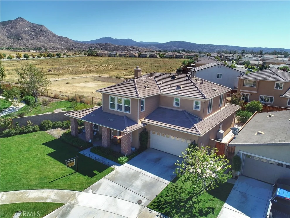 Unit for sale at 277 Bluegrass Court, Hemet, CA 92543