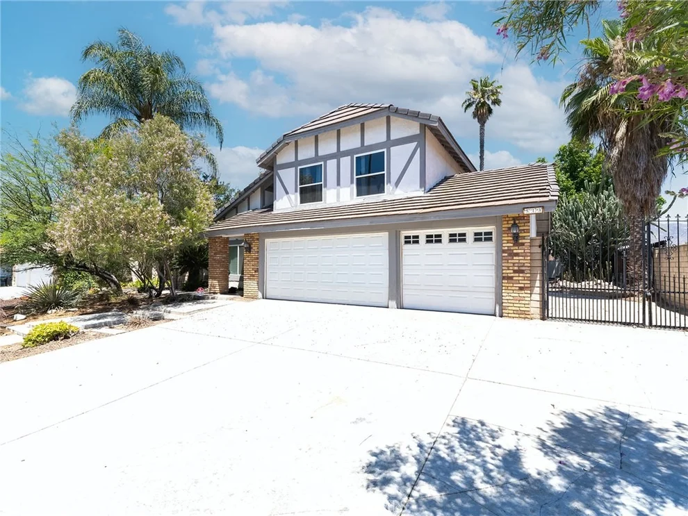 Unit for sale at 513 E Pioneer Avenue, Redlands, CA 92374