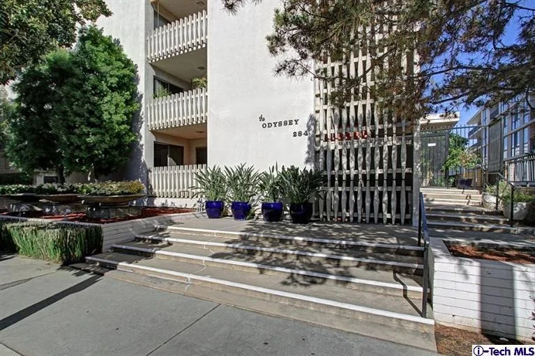 Unit for sale at 284 S Madison Avenue, Pasadena, CA 91101