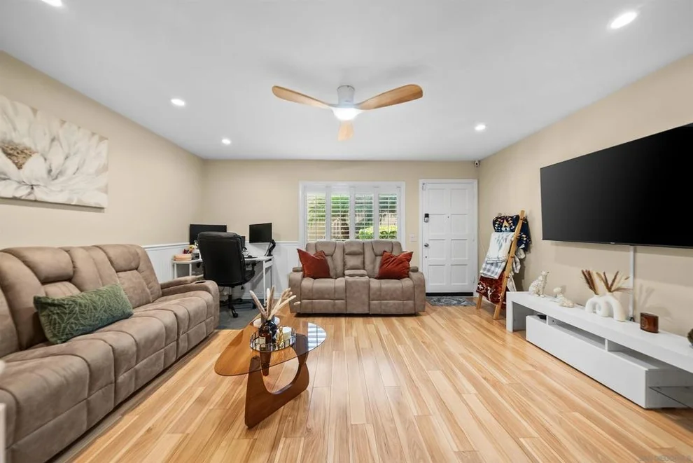 Unit for sale at 8145 Calle Fanita, Santee, CA 92071