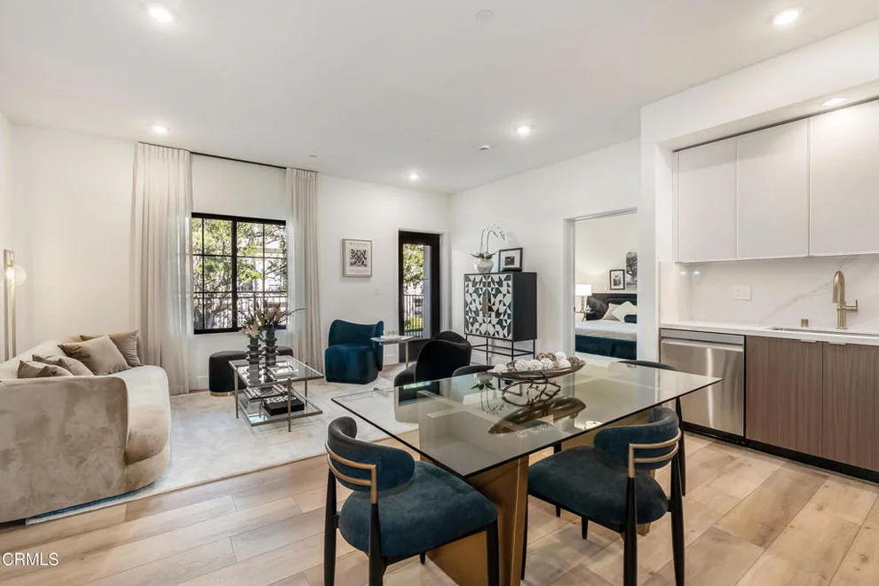 Unit for sale at 139 S Oak Knoll Avenue, Pasadena, CA 91101
