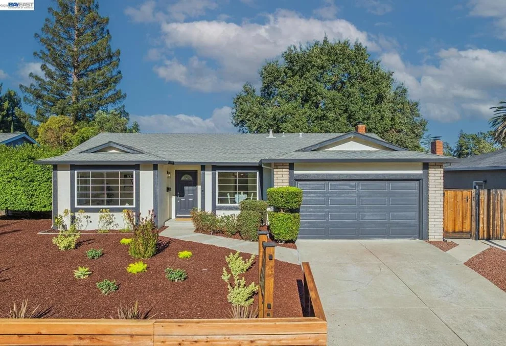 Unit for sale at 9802 Davona Dr, San Ramon, CA 94583