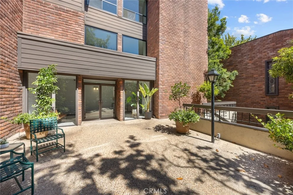 Unit for sale at 700 S Lake Avenue, Pasadena, CA 91106