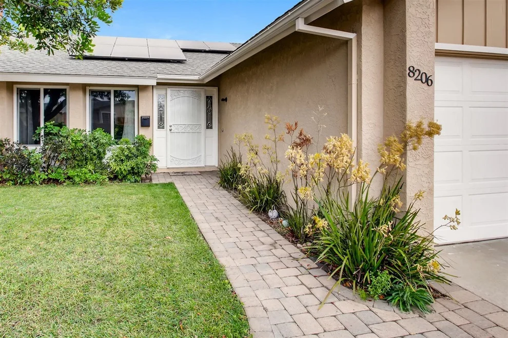 Unit for sale at 8206 Calle Pino, San Diego, CA 92126