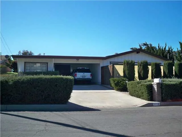Unit for sale at 1116 Amador Avenue, Vista, CA 92083