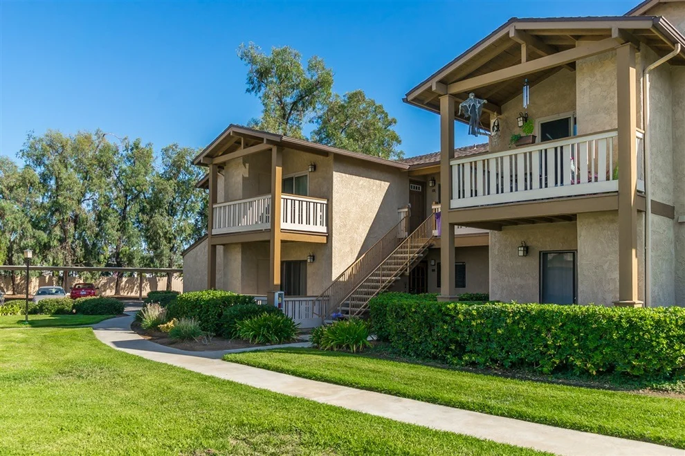 Unit for sale at 1423 Graves Ave, El Cajon, CA 92021