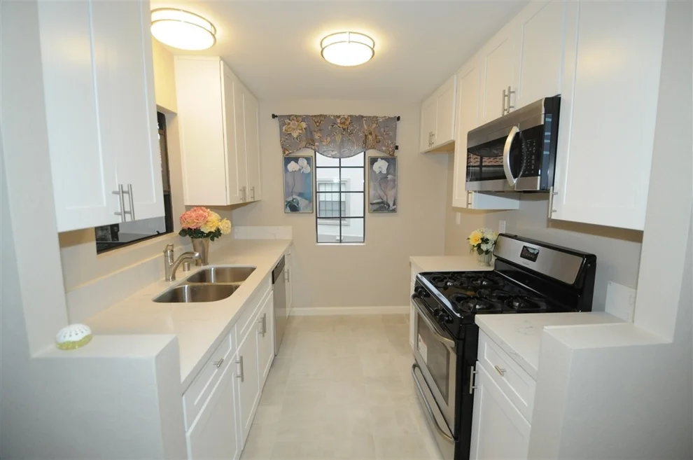 Unit for sale at 10325 Azuaga, San Diego, CA 92129