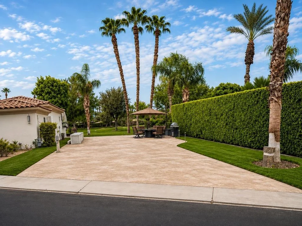 Unit for sale at 80501 Avenue 48, Indio, CA 92201