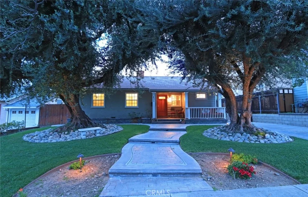 Unit for sale at 631 Amherst Drive, Burbank, CA 91504