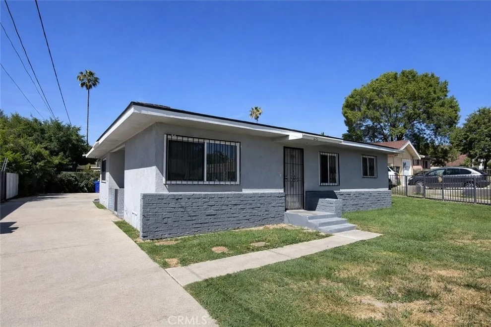 Unit for sale at 1270 Genevieve, San Bernardino, CA 92405