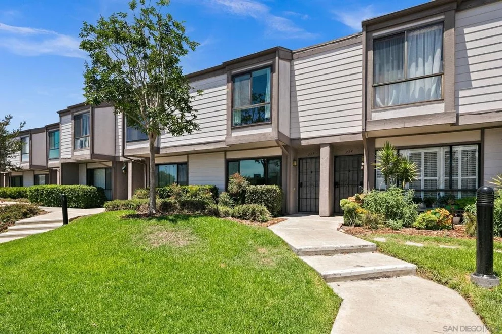 Unit for sale at 9110 Gramercy Dr, San Diego, CA 92123