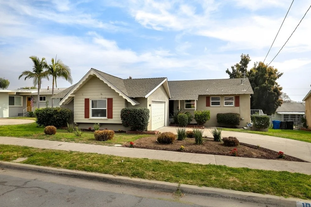 Unit for sale at 1043 Pyramid St, San Diego, CA 92114