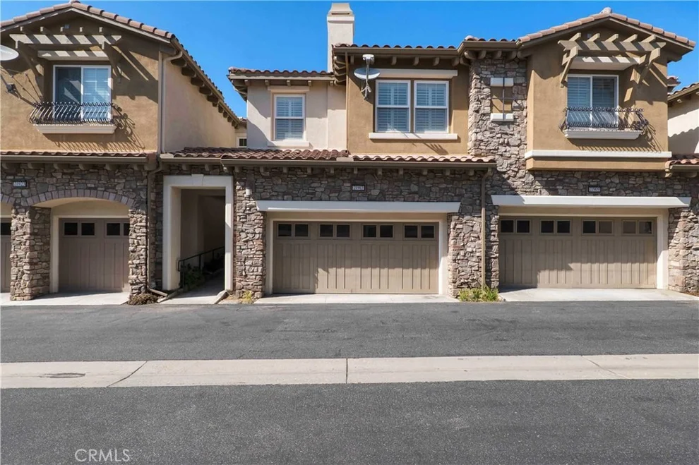 Unit for sale at 21917 Bella Vista Place, Chatsworth, CA 91311