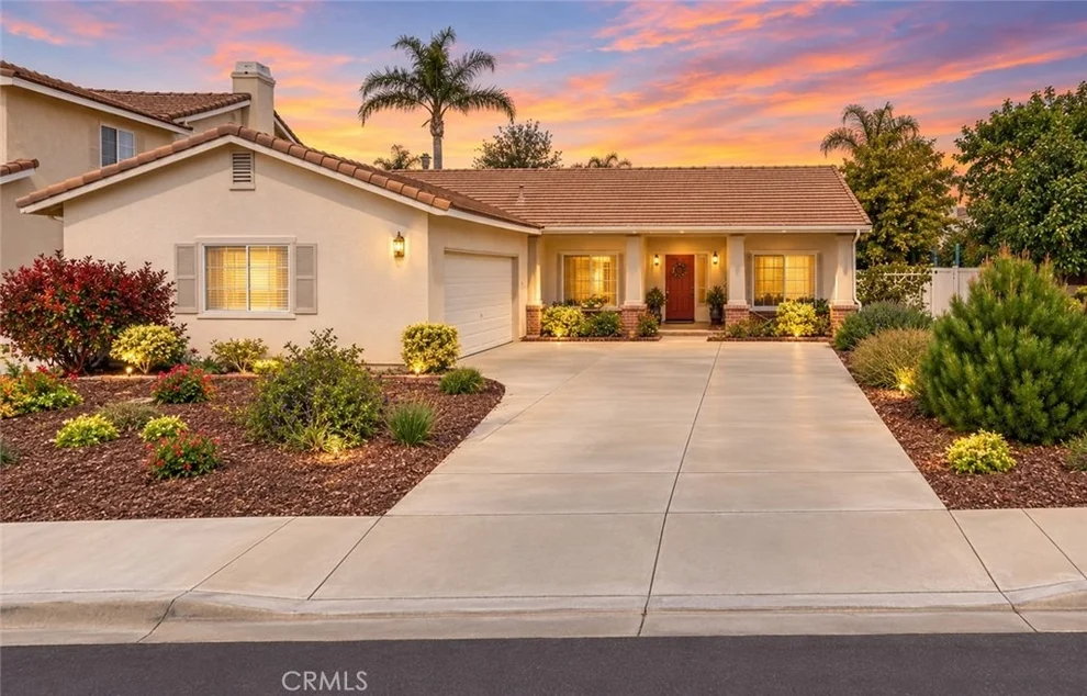 Unit for sale at 41971 Camino Casana, Temecula, CA 92592