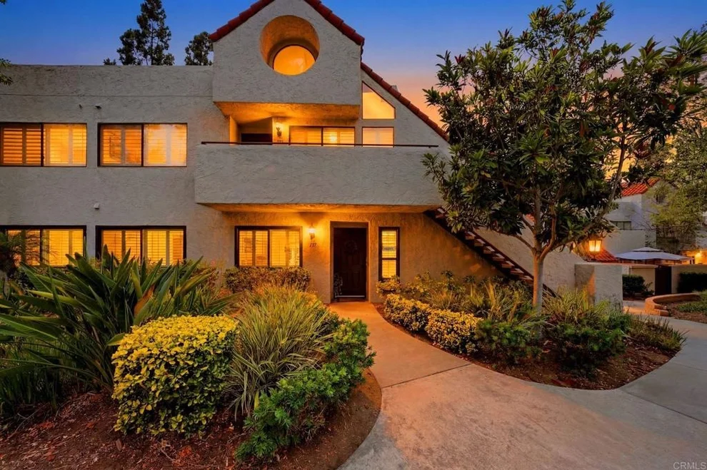 Unit for sale at 11870 Caminito Ronaldo, San Diego, CA 92128