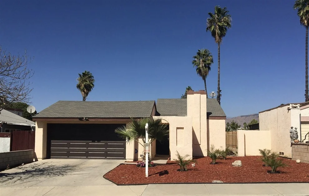 Unit for sale at 724 La Jolla Ave, Hemet, CA 92543
