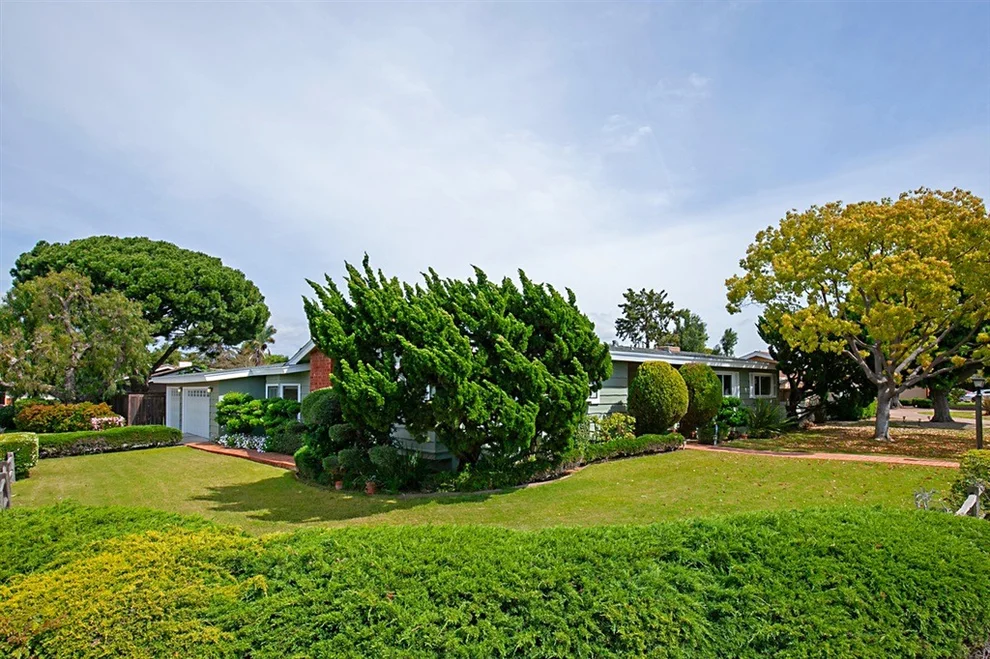 Unit for sale at 3703 Alta Loma Dr, Bonita, CA 91902