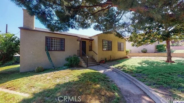 Unit for sale at 5125 Pennsylvania Avenue, La Crescenta, CA 91214