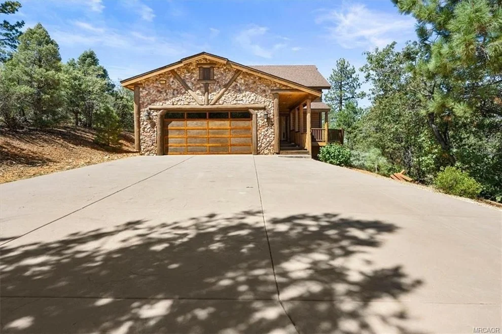 Unit for sale at 1147 Alameda Road, Big Bear, CA 92314
