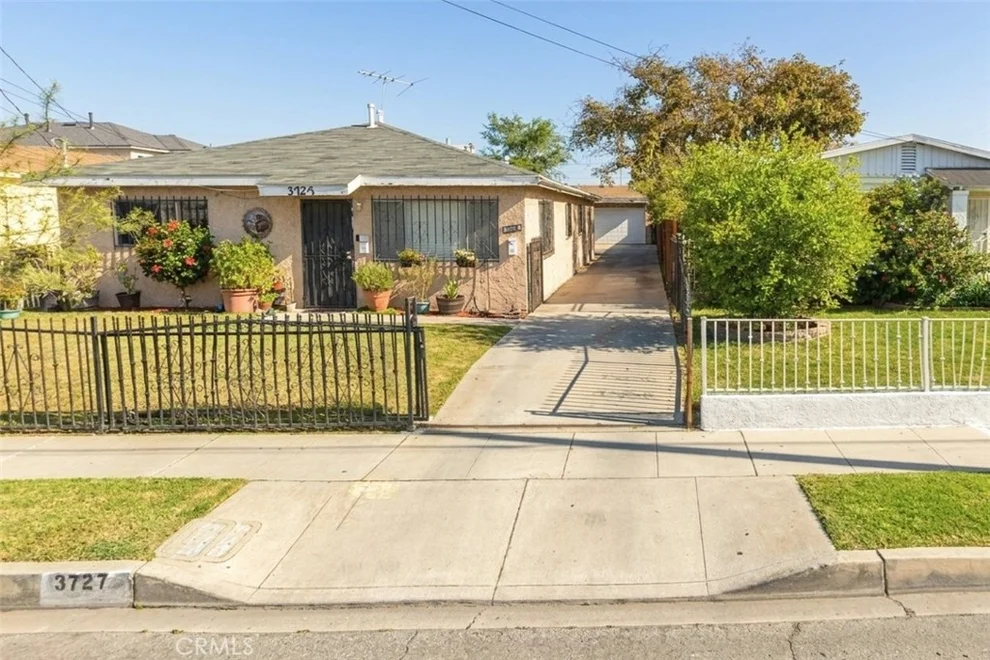 Unit for sale at 3727 Olive, Huntington Park, CA 90255