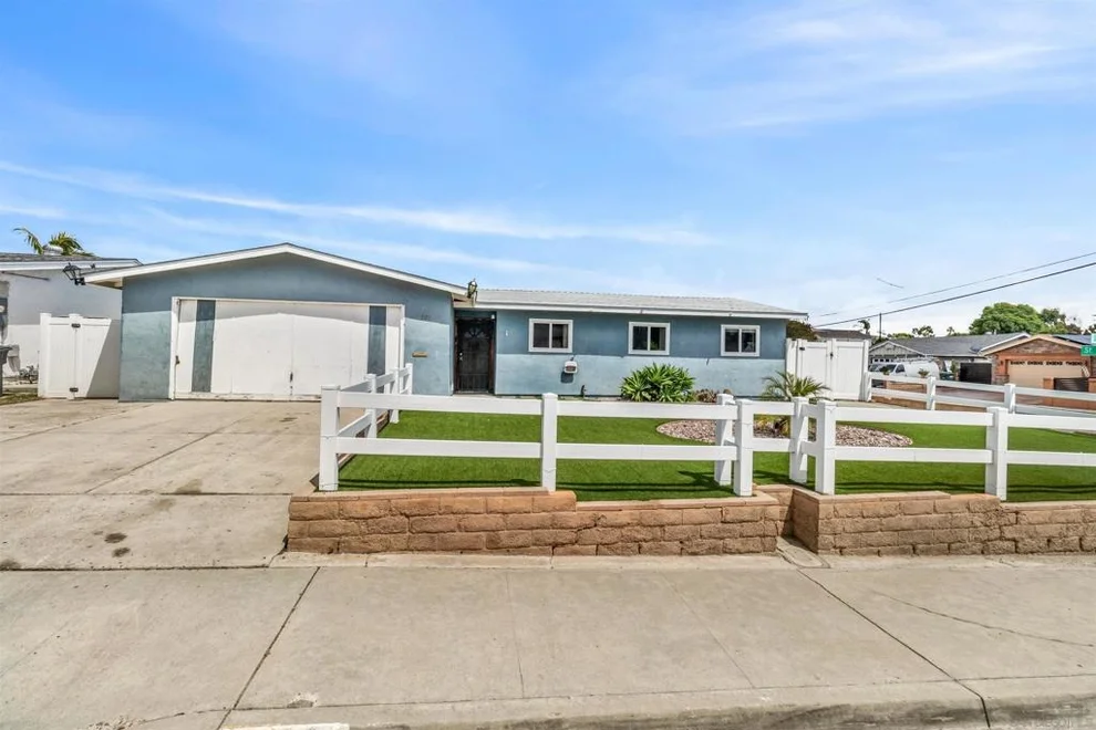 Unit for sale at 901 Saint George Ct, Spring Valley, CA 91977