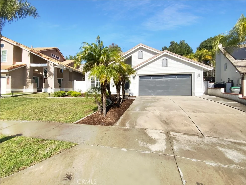 Unit for sale at 3303 Deaver, Corona, CA 92882