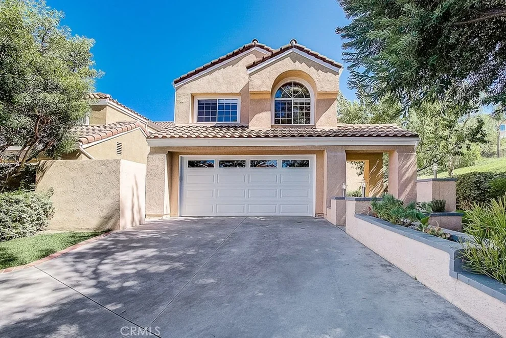 Unit for sale at 24680 Vista Cerritos, Calabasas, CA 91302