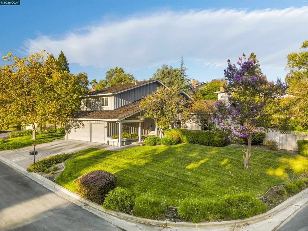 Unit for sale at 407 La Quinta Ct, Danville, CA 94526
