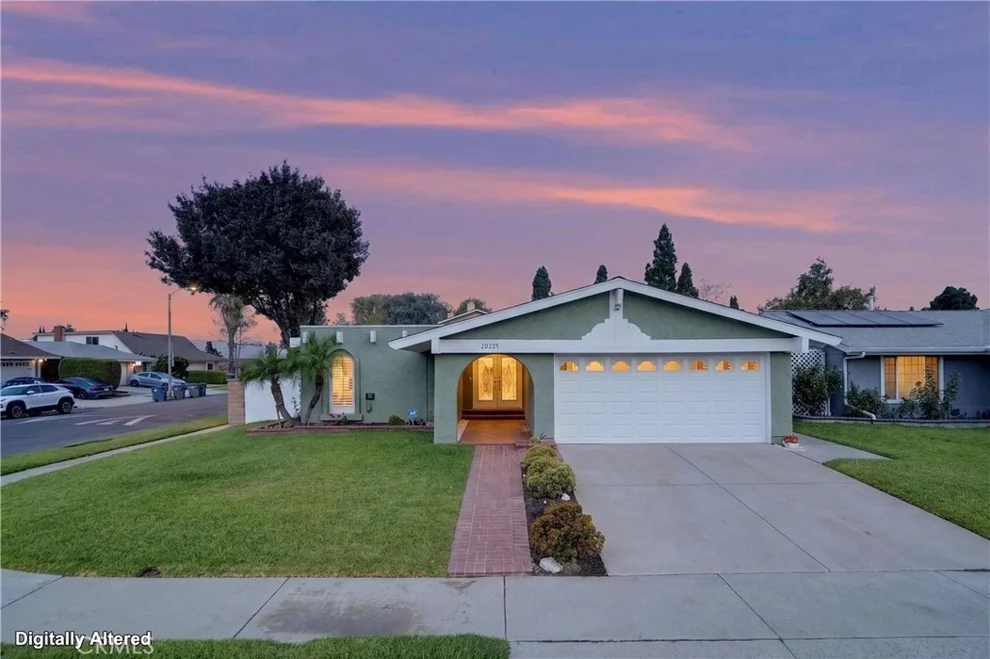 Unit for sale at 20225 Hillford, Carson, CA 90746