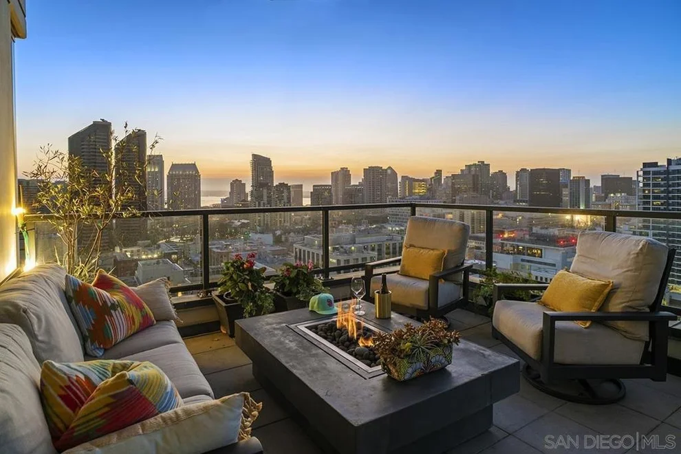 Unit for sale at 325 7th Avenue, San Diego, CA 92101