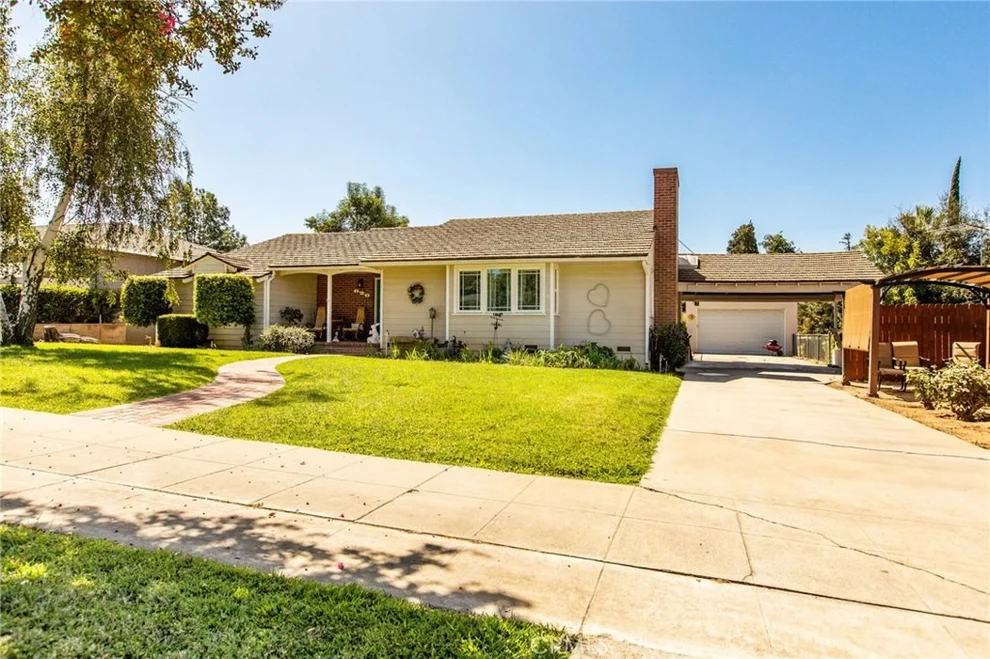 Unit for sale at 820 Cajon Street, Redlands, CA 92373