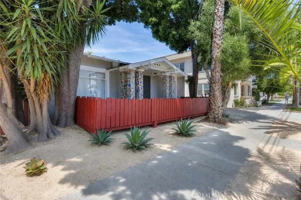 Unit for sale at 955 E 2nd, Long Beach, CA 90802