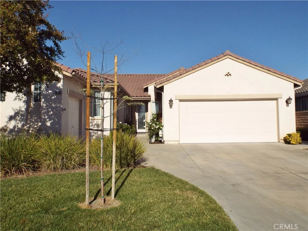 Unit for sale at 28150 Highwood Court, Menifee, CA 92584