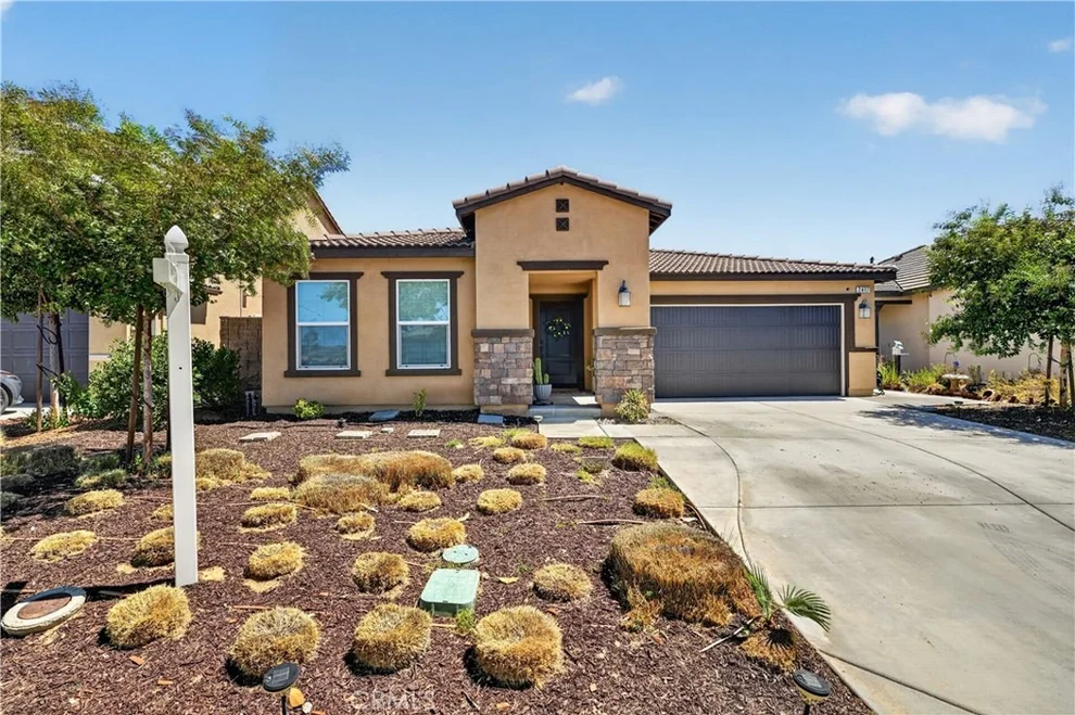 Unit for sale at 2417 Tulip Drive, Perris, CA 92570