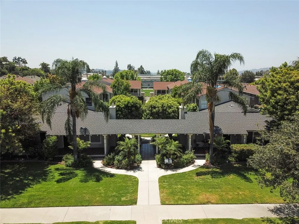 Unit for sale at 1224 E Glenoaks Boulevard, Glendale, CA 91206