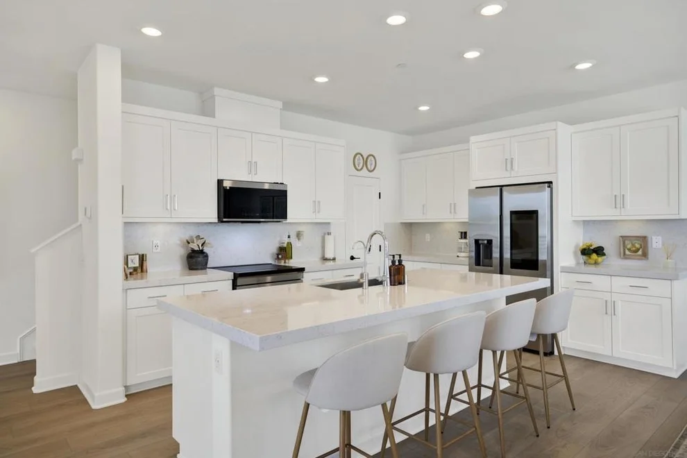 Unit for sale at 12210 Riley Ln, San Diego, CA 92128