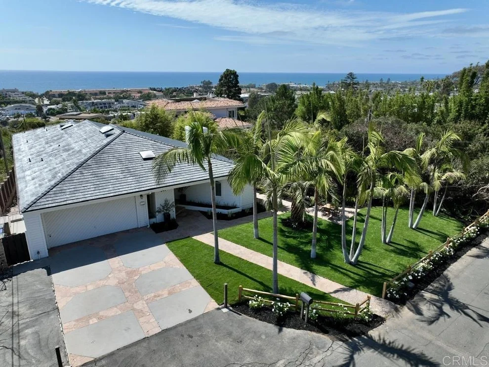 Unit for sale at 541 S Granados Avenue, Solana Beach, CA 92075