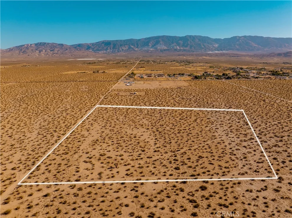 Unit for sale at 1 Fairlane Rd, Lucerne Valley, CA 92356