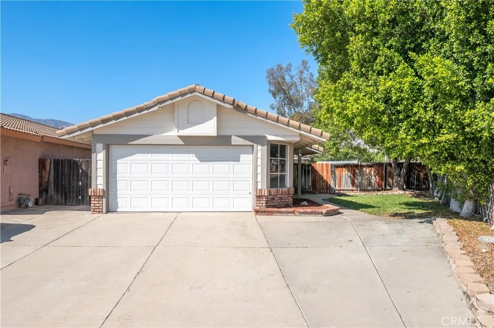 Unit for sale at 27394 Rustic Lane, Highland, CA 92346