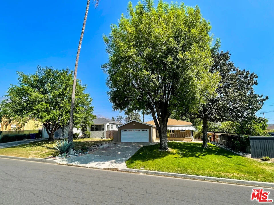 Unit for sale at 3098 Thurin Avenue, Altadena, CA 91001