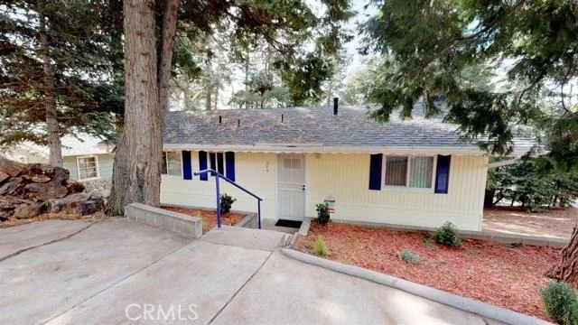 Unit for sale at 986 Chillon Drive, Crestline, CA 92325