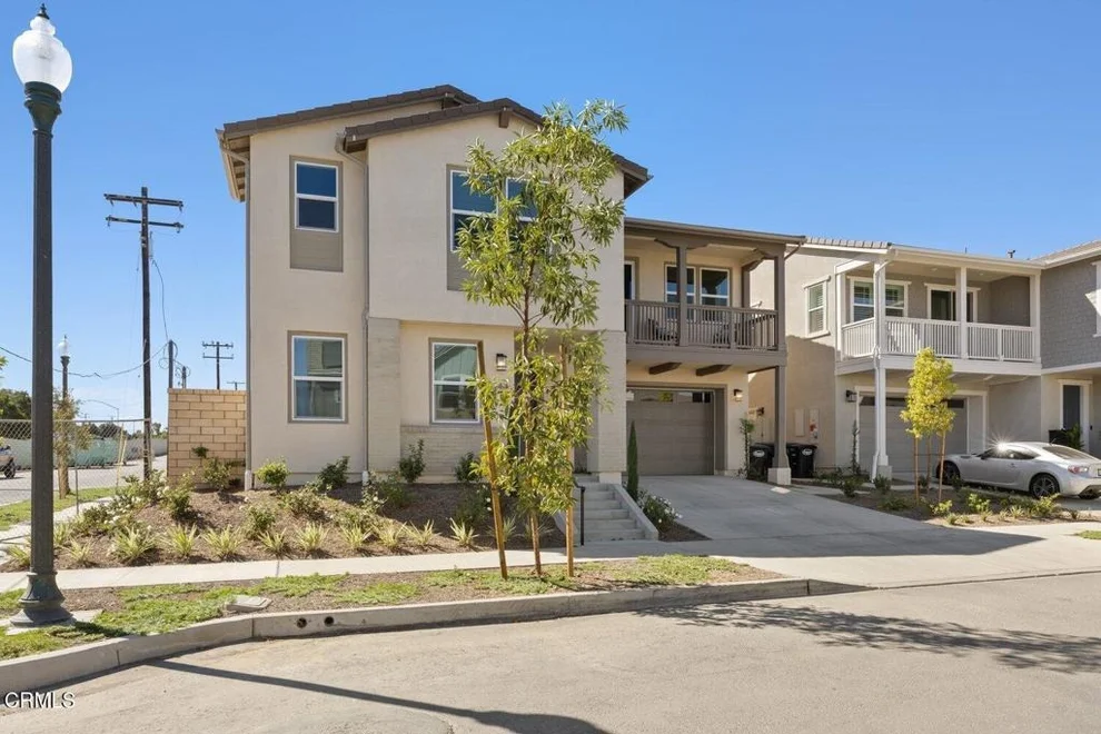 Unit for sale at 543 San Lorenzo Road, Ventura, CA 93004