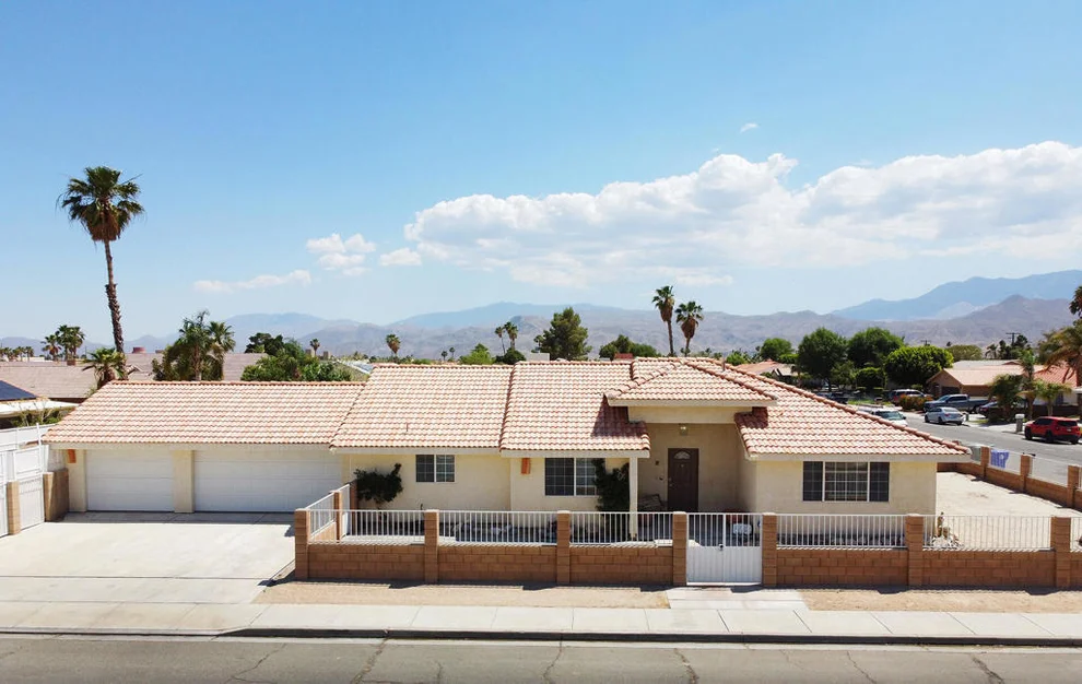 Unit for sale at 30510 Avenida Del Yermo, Cathedral City, CA 92234