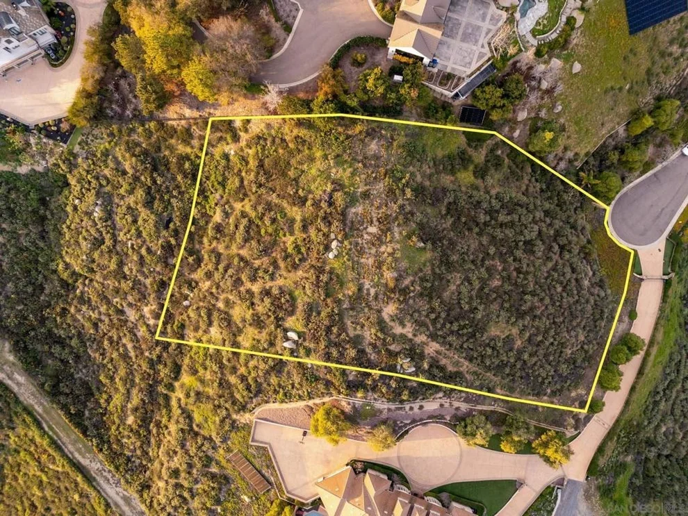 Unit for sale at 21 Stonepointe Drive, Escondido, CA 92025