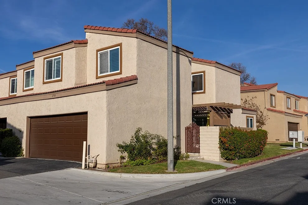 Unit for sale at 2700 Via Portola, Fullerton, CA 92835