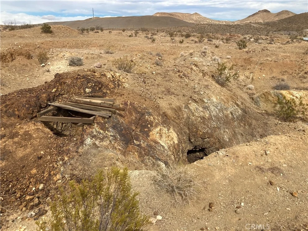 Unit for sale at 1 Butte Road, Randsburg, CA 91335